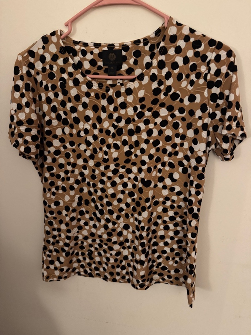 JM Collection Tan Black White Dot Short Sleeve Tee